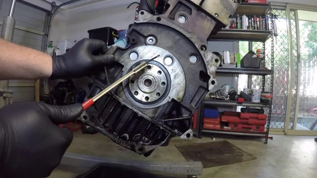 Can I Replace a Rear Main Seal Without Removing the Transmission? Petrol Gang